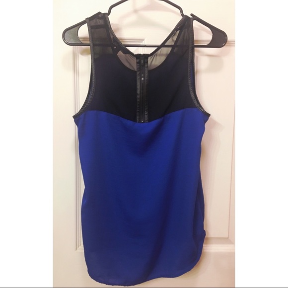 Express Sheer Tank - Picture 2 of 4